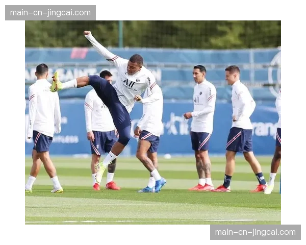 斯特拉斯堡举办“残疾人足球体验日”，俱乐部一线队球员参与互动